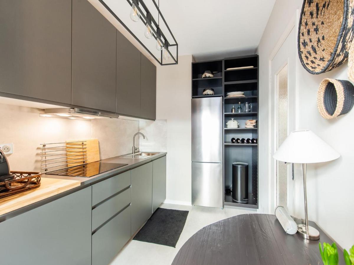 Nice Apartment In Menton With Balcony Terrace Buitenkant foto